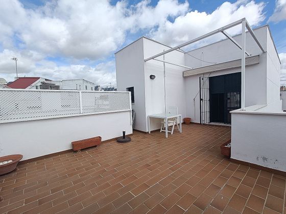 Foto 1 de Ático en venta en Encarnación - Regina de 2 habitaciones con terraza y garaje