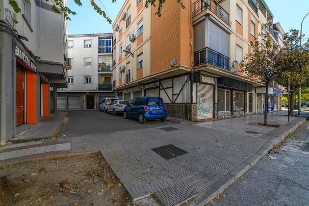 Foto 1 de Pis en venda a Barrio de Zaidín de 3 habitacions amb terrassa