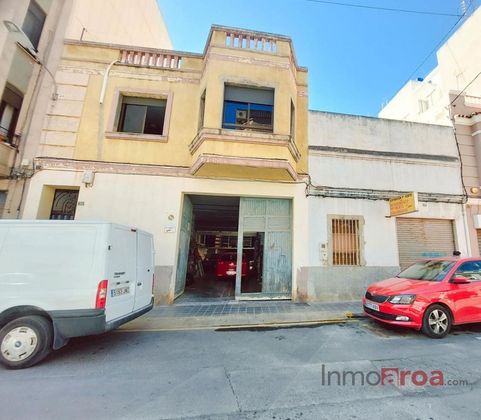 Foto 1 de Casa en venda a Centro - Castellón de la Plana de 3 habitacions amb terrassa i garatge
