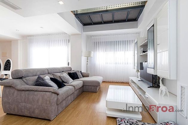 Foto 2 de Àtic en venda a Picassent de 3 habitacions amb terrassa i garatge