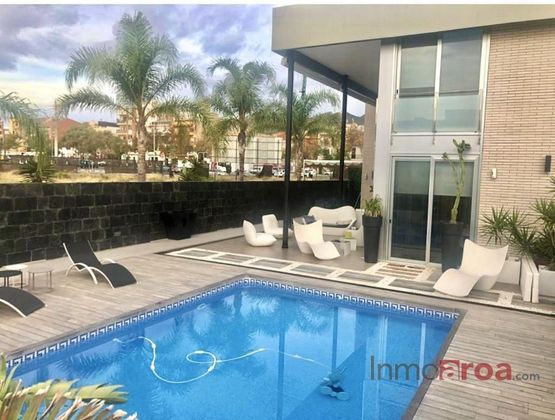 Foto 2 de Xalet en venda a Torreón - La Almadraba de 4 habitacions amb terrassa i piscina