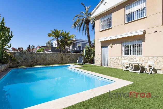 Foto 1 de Xalet en venda a Benicasim Golf de 4 habitacions amb terrassa i piscina