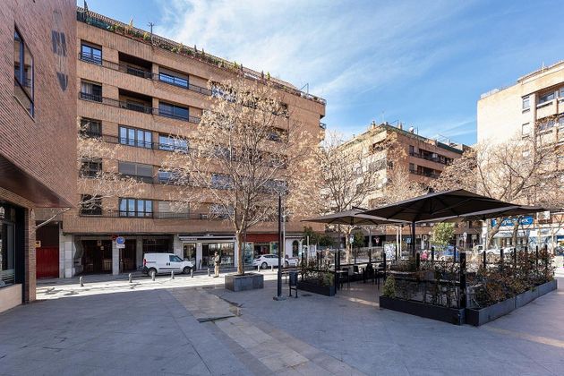 Foto 2 de Piso en venta en Camino de Ronda - Rosaleda de 4 habitaciones con terraza y garaje