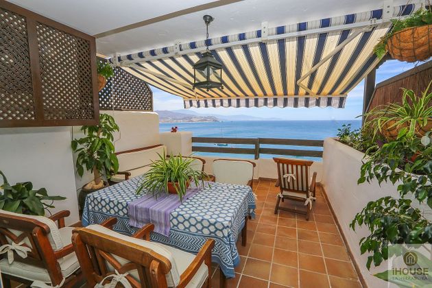Foto 1 de Pis en lloguer a La Herradura de 2 habitacions amb terrassa i piscina