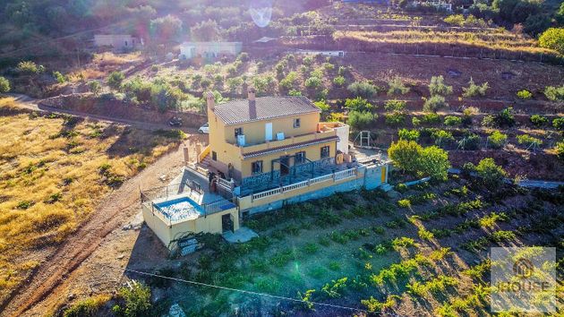 Foto 2 de Casa rural en venda a La Herradura de 5 habitacions amb terrassa i piscina