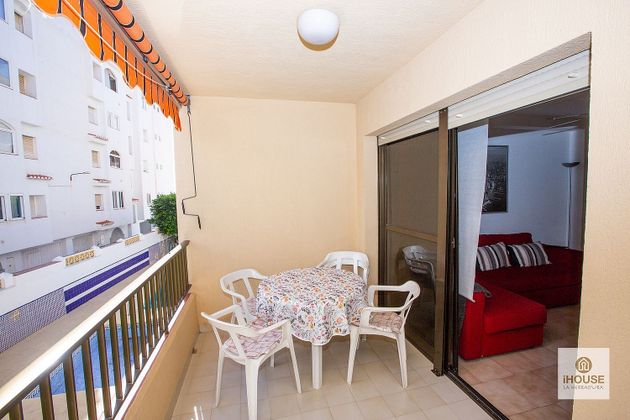 Foto 2 de Alquiler de piso en La Herradura de 2 habitaciones con terraza y piscina