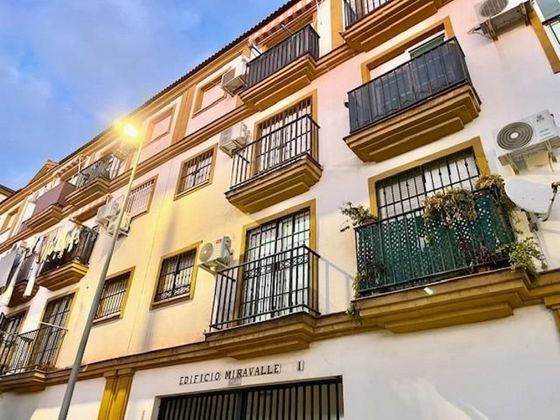 Foto 1 de Pis en venda a Centro - Doña Mercedes de 3 habitacions amb jardí i balcó