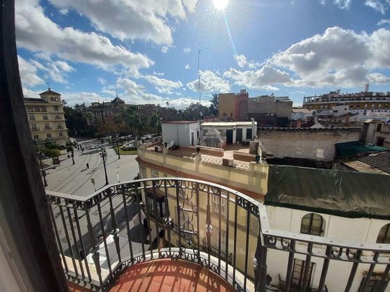Foto 1 de Piso en venta en avenida De la Constitución de 5 habitaciones con terraza y garaje