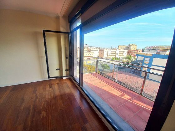 Foto 1 de Piso en venta en Bami - Tabladilla - La Estrella de 4 habitaciones con terraza y piscina