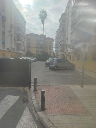 Foto 2 de Venta de piso en Poligono Norte - Villegas - La Fontanilla de 2 habitaciones con terraza y garaje