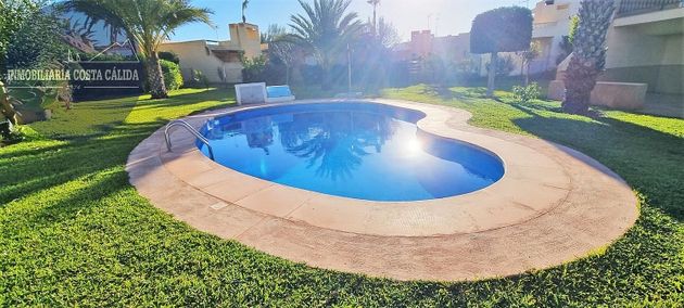 Foto 1 de Dúplex en venda a calle Osa Menor de 2 habitacions amb terrassa i piscina