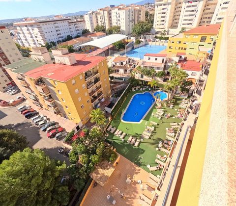 Foto 2 de Pis en venda a calle Antonio Machado de 3 habitacions amb terrassa i piscina