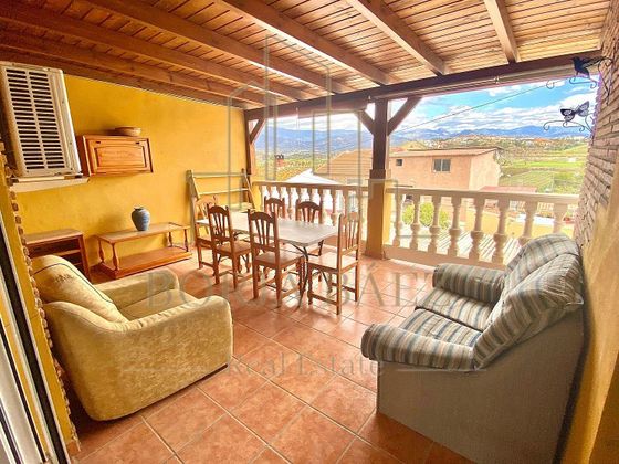 Foto 1 de Casa adossada en venda a Benajarafe – Almayate de 3 habitacions amb terrassa i balcó