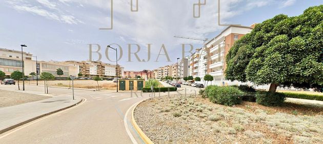 Foto 1 de Piso en venta en calle Viejo de Malaga de 3 habitaciones con terraza y garaje