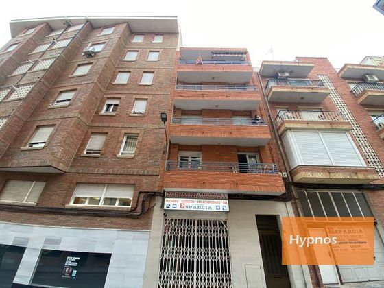 Foto 1 de Venta de piso en calle Arcipreste Esteban Díaz de 4 habitaciones con balcón y calefacción