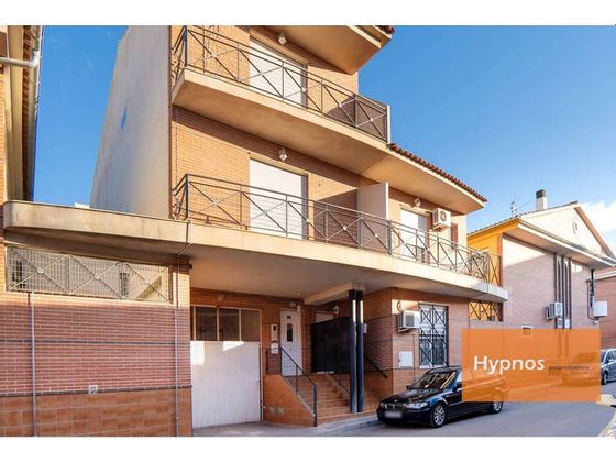 Foto 2 de Casa en venta en Jumilla de 4 habitaciones con terraza y garaje