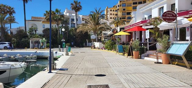 Foto 2 de Venta de piso en Cabo Pino - Reserva de Marbella de 1 habitación con terraza y piscina