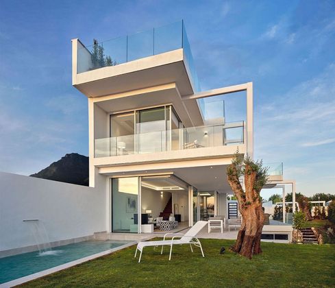 Foto 2 de Xalet en venda a Las Cancelas - Valdeolletas de 4 habitacions amb terrassa i piscina