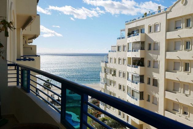 Foto 1 de Pis en venda a Playa Bajadilla - Puertos de 1 habitació amb terrassa i piscina