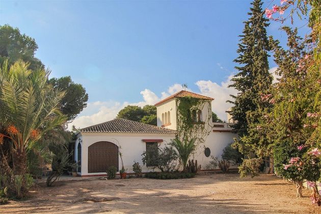 Foto 2 de Casa en venda a calle Formentera de 6 habitacions amb terrassa i piscina