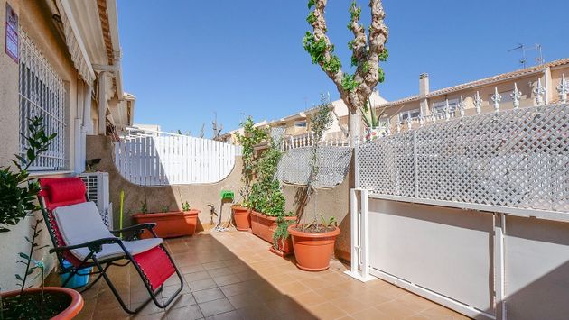 Foto 1 de Casa en venda a calle Santa Rosalía de 4 habitacions amb terrassa i calefacció