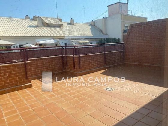 Foto 1 de Àtic en venda a Mestalla de 4 habitacions amb terrassa i aire acondicionat