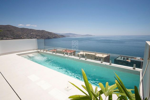 Foto 1 de Casa en venda a Velilla-Taramay de 4 habitacions amb terrassa i piscina
