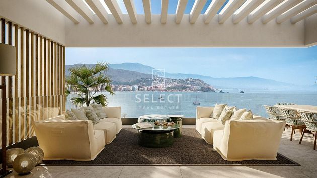 Foto 1 de Casa en venda a La Herradura de 3 habitacions amb terrassa i piscina