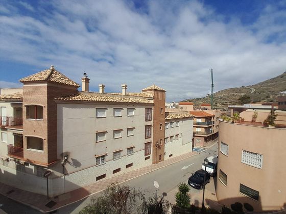 Foto 2 de Venta de piso en Torrenueva de 2 habitaciones con terraza y piscina