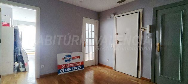 Foto 2 de Pis en venda a Ciudad Universitària de 4 habitacions amb garatge i ascensor
