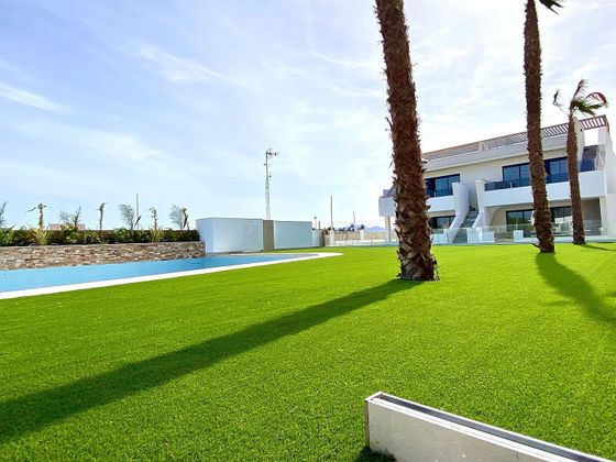 Foto 1 de Pis en venda a Islas Menores - Mar de Cristal de 3 habitacions amb terrassa i piscina