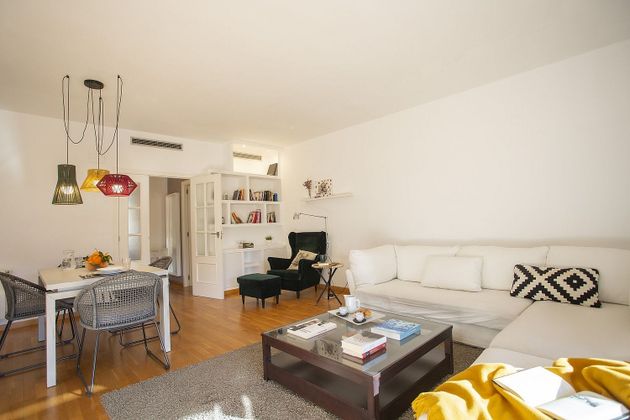 Foto 2 de Piso en alquiler en calle De la Marina Baixa de 3 habitaciones con terraza y piscina