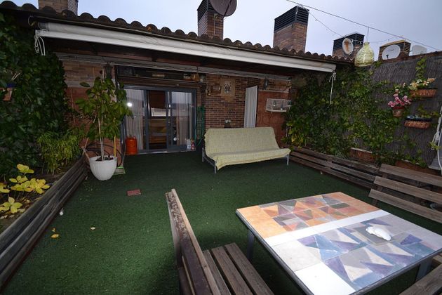 Foto 2 de Casa adosada en venta en Plasencia de 4 habitaciones con terraza y piscina