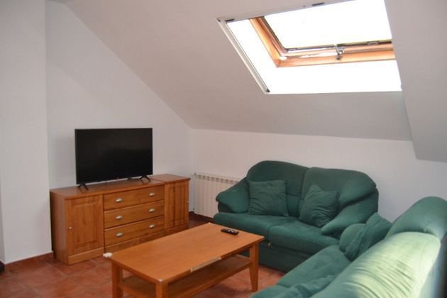 Foto 1 de Ático en alquiler en Plasencia de 2 habitaciones con terraza y muebles