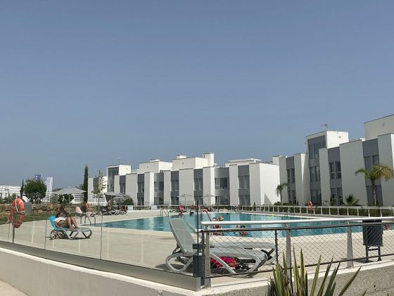 Foto 1 de Casa adosada en alquiler en calle Le Mirage III Cancelada de 3 habitaciones con terraza y piscina