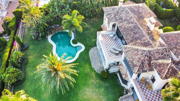 Foto 1 de Chalet en alquiler en calle Sierra Blanca Marbella de 6 habitaciones con terraza y piscina
