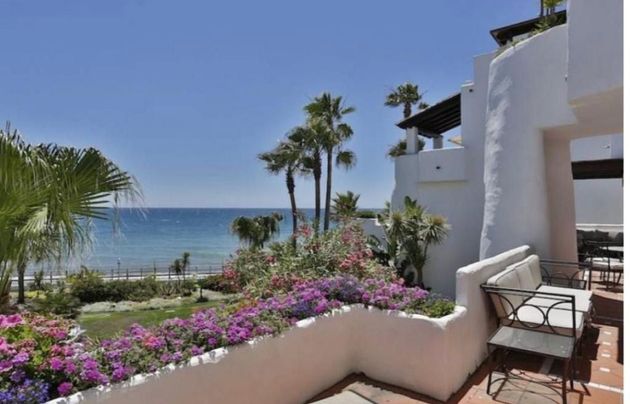 Foto 1 de Dúplex en lloguer a calle Ventura del Mar de 4 habitacions amb terrassa i piscina