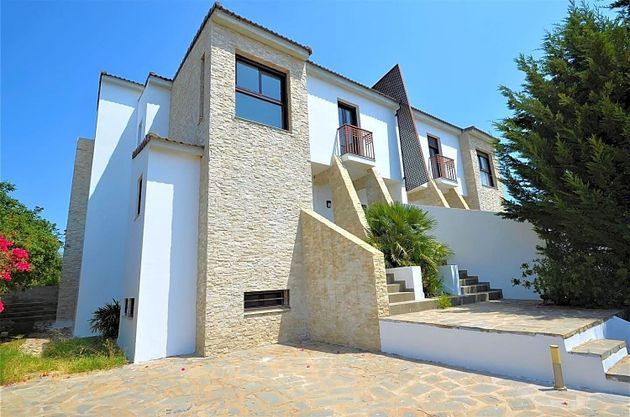 Foto 1 de Casa adossada en lloguer a calle Valle Romano Golf Estepona de 5 habitacions amb terrassa i piscina