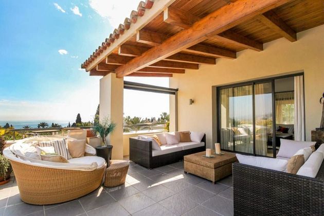 Foto 2 de Casa adossada en lloguer a calle Imara Sierra Blanca de 3 habitacions amb terrassa i piscina