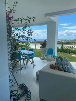 Foto 1 de Pis en lloguer a calle Mirador de Estepona Hills de 3 habitacions amb terrassa i piscina