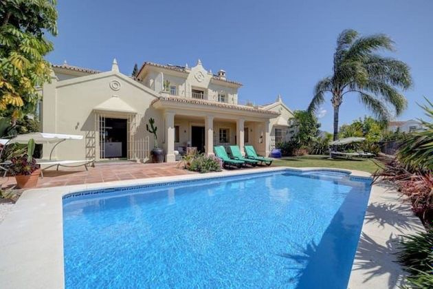 Foto 1 de Alquiler de chalet en calle Alqueria Benahavislos Almendros de 4 habitaciones con terraza y piscina