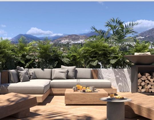 Foto 2 de Pis en venda a calle Jardines de Andalucia de 3 habitacions amb terrassa i piscina