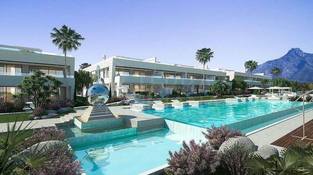 Foto 1 de Piso en alquiler en calle Epic Marbella de 4 habitaciones con terraza y piscina