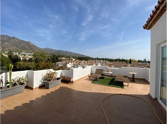 Foto 2 de Venta de ático en calle Jardines de Sierra Blanca de 4 habitaciones con terraza y piscina