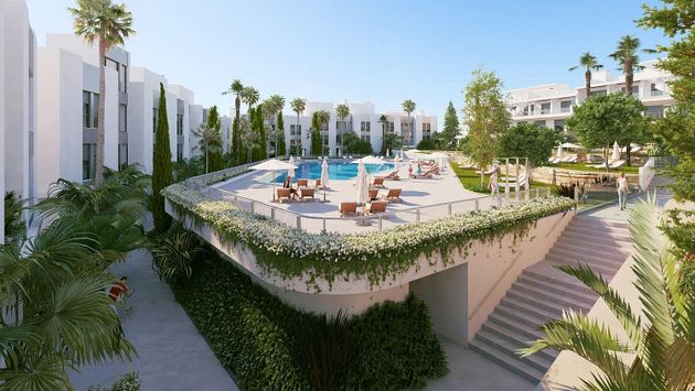 Foto 1 de Alquiler de piso en calle Le Miragecancelada de 3 habitaciones con terraza y piscina