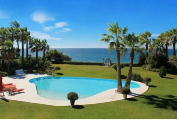 Foto 2 de Xalet en lloguer a urbanización Zarza del Paraíso de 8 habitacions amb terrassa i piscina