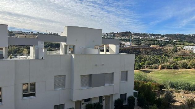 Foto 1 de Casa adossada en lloguer a calle Calahonda Mijas de 3 habitacions amb terrassa i piscina