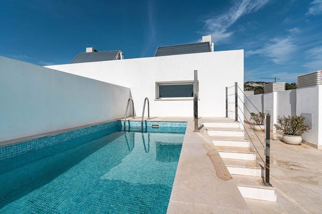 Foto 1 de Casa adossada en lloguer a calle Avla Finca de 4 habitacions amb terrassa i piscina