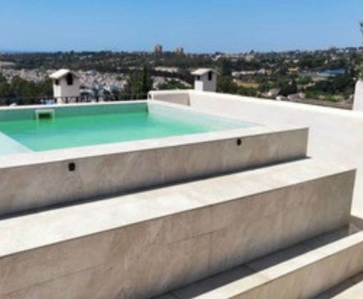 Foto 1 de Casa adossada en lloguer a calle Sierra Clubsierra Blanca de 3 habitacions amb terrassa i piscina