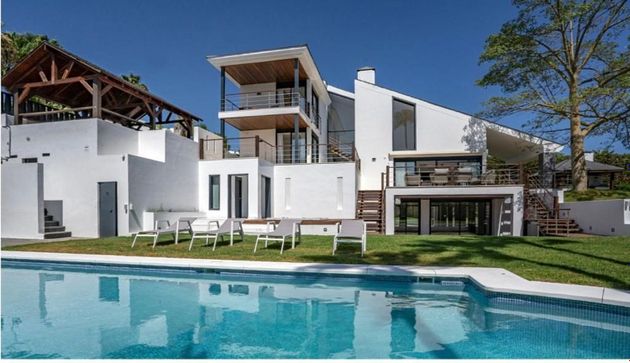 Foto 2 de Alquiler de chalet en urbanización Andalucía F de 6 habitaciones con terraza y piscina